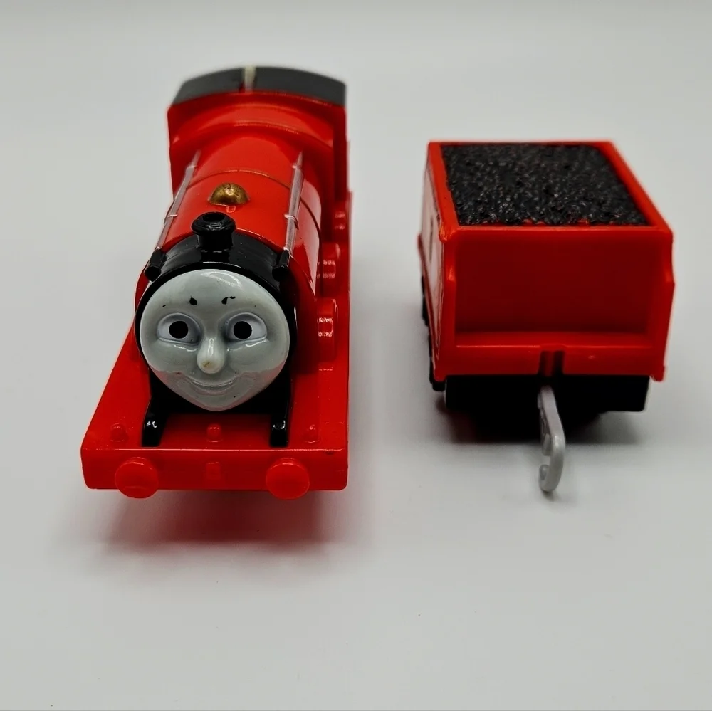 Thomas the Tank & Friends James Train and Tender Trackmaster Motorized TESTED